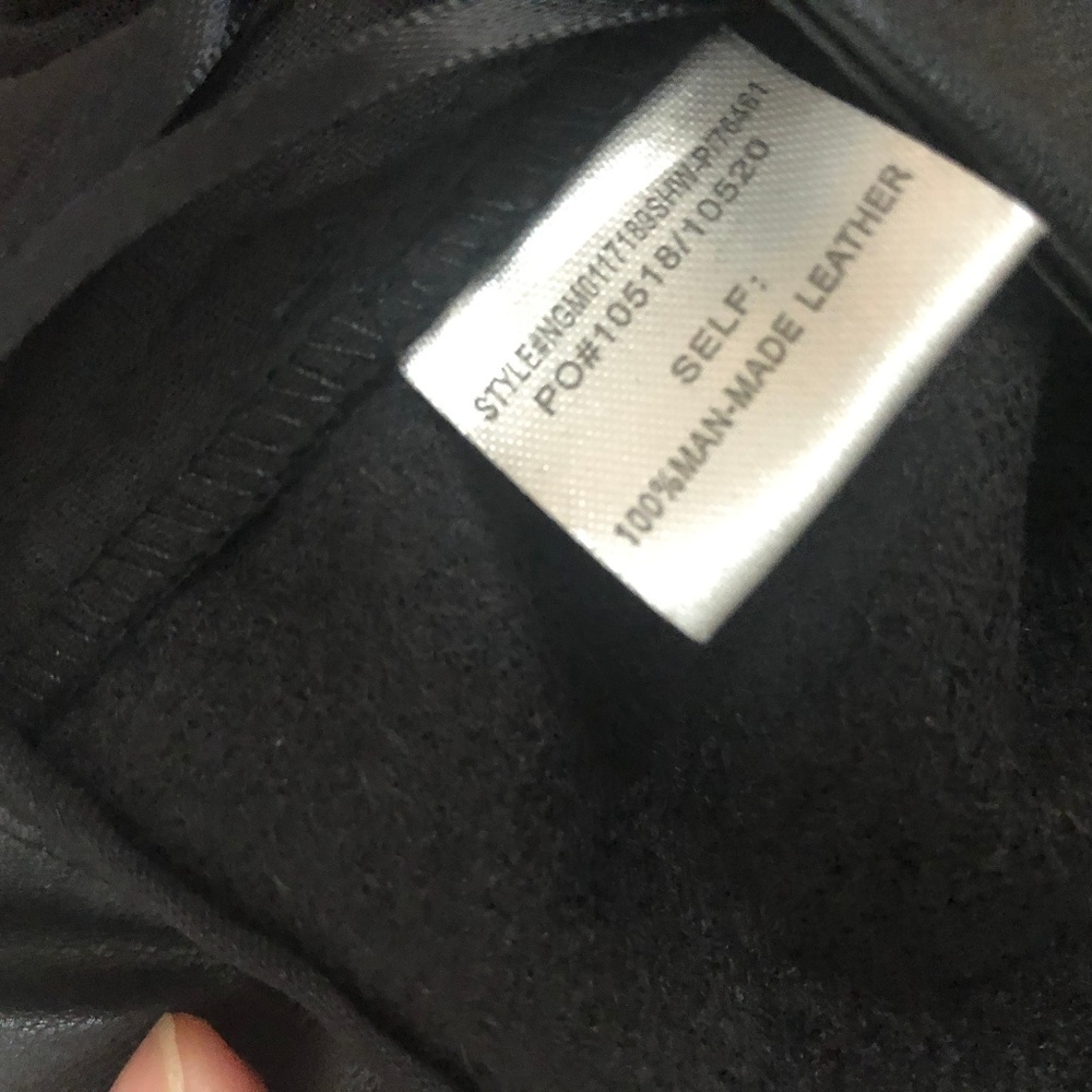 Nasty Gal black faux leather sexy shorts - Picture 7 of 7